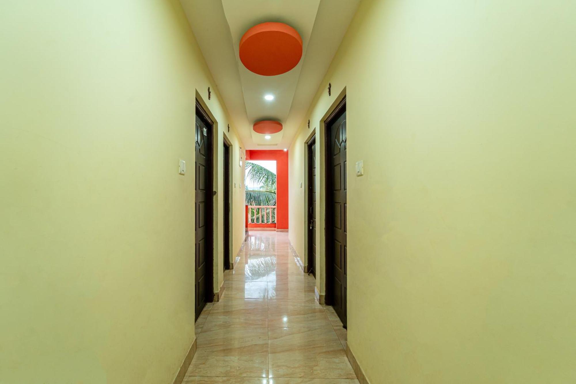 Resort Adam's By Banda Trips 3*