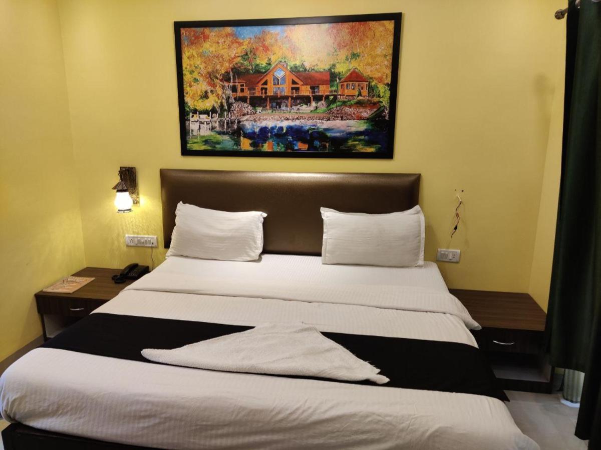 Adam'S Beach Resort By Banda Trips 3* Baga