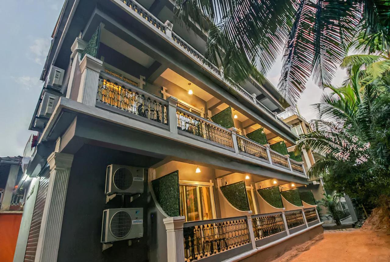 Resort Adam'S Beach Resort By Banda Trips Baga
