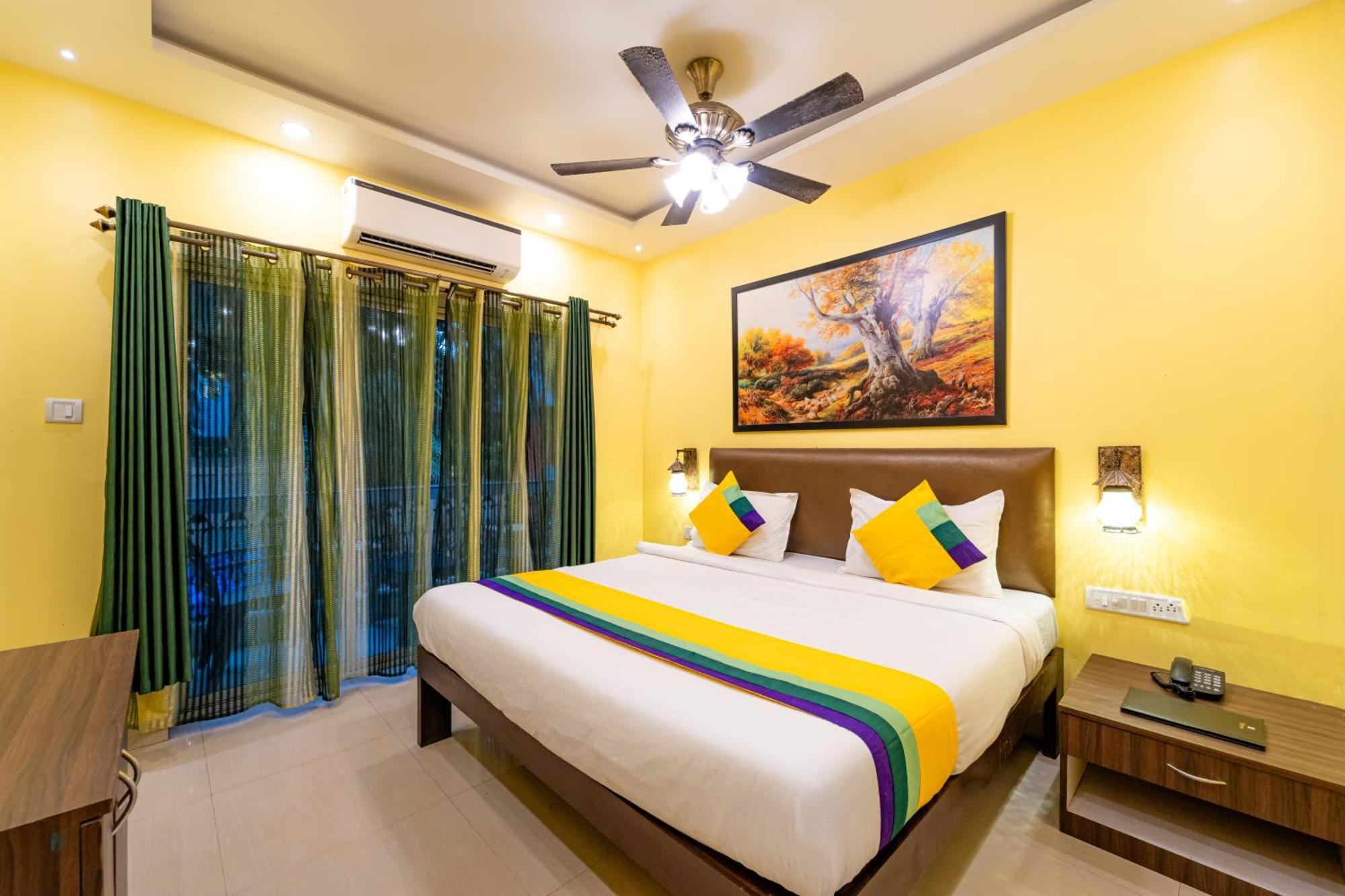 Adam'S Beach Resort By Banda Trips Resort